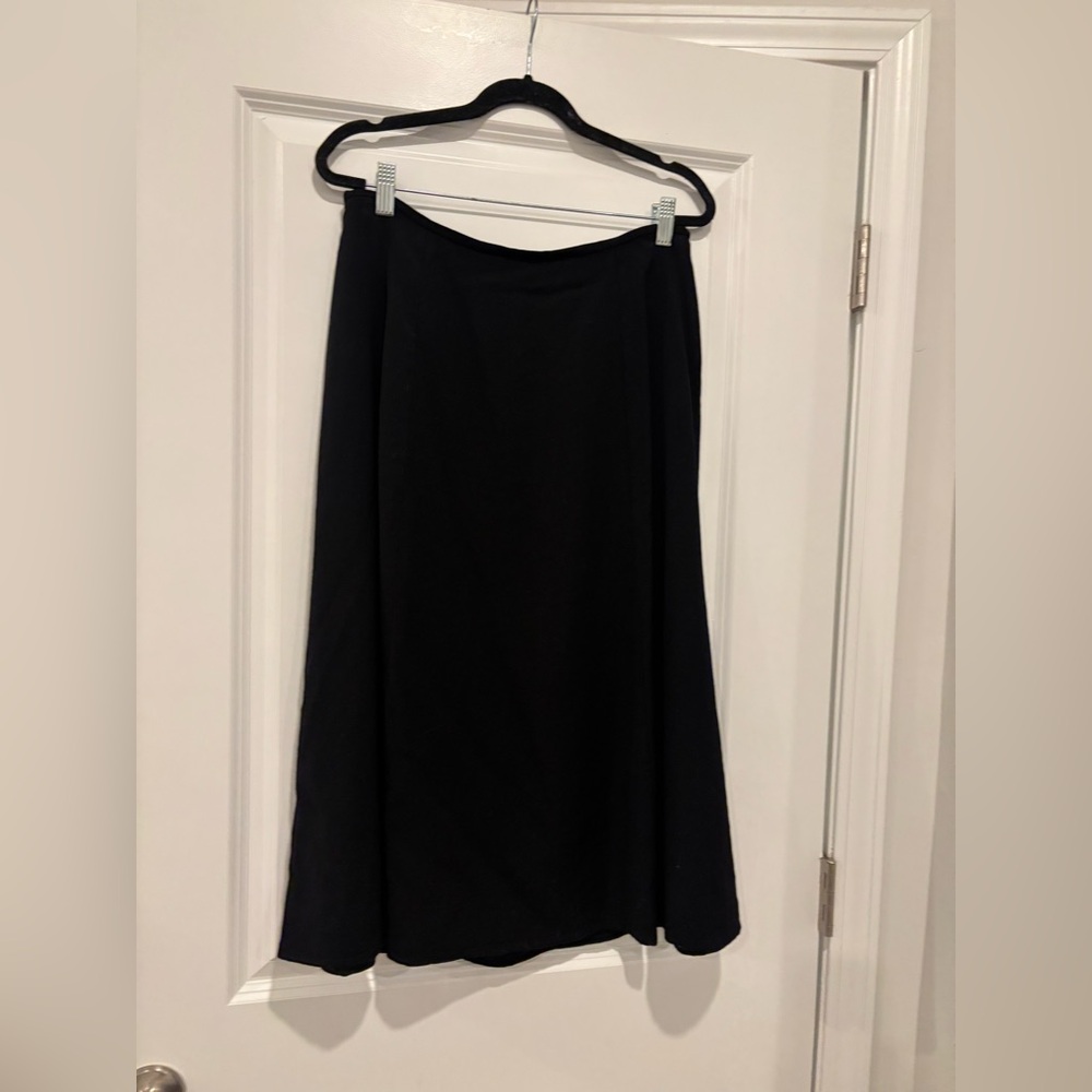 Elegant Black Women's Skirt